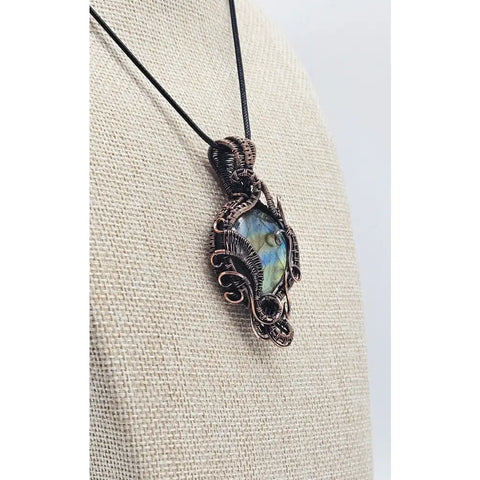 Labradorite Copper Pendant ’Ribbons’ - pendant