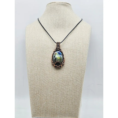 Woven Copper Labradorite Pendant - pendant