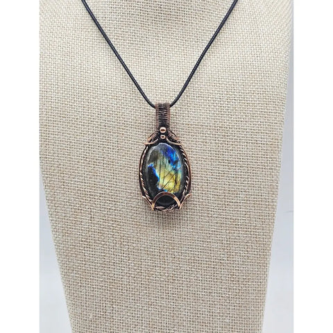 Woven Copper Labradorite Pendant - pendant