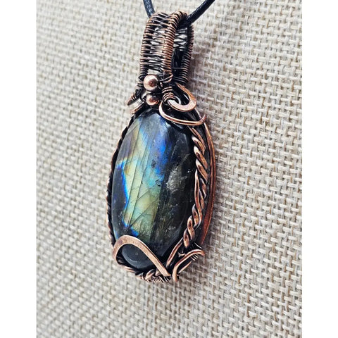 Woven Copper Labradorite Pendant - pendant